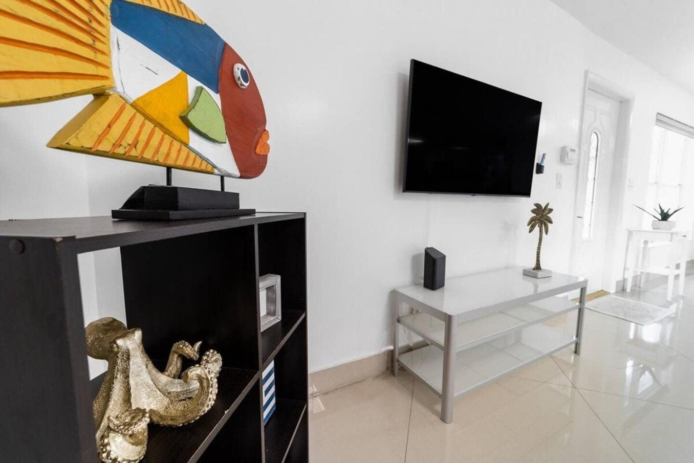 Private Heated Pool Villa In Ftl Near Beach Fort Lauderdale Eksteriør billede