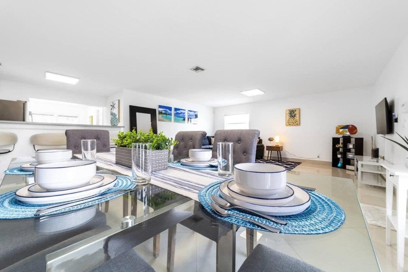 Private Heated Pool Villa In Ftl Near Beach Fort Lauderdale Eksteriør billede